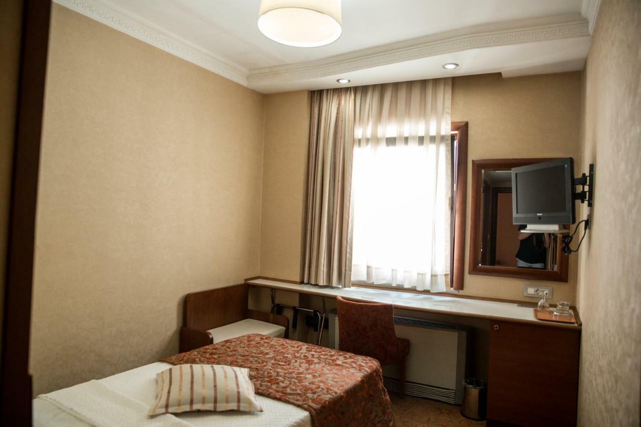 Yuksel Hotel Стамбул Экстерьер фото